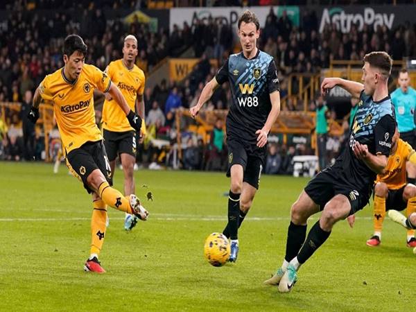 Dự đoán kèo Châu Á Wolves vs Burnley (1h30 ngày 29/8)