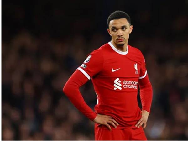 Tin Liverpool 27/9: Alexander-Arnold ưu tiên gắn bó với Liverpool