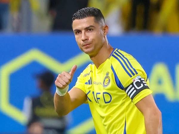 Tin chuyển nhượng MU: Ronaldo sắp có quyết định quan trọng