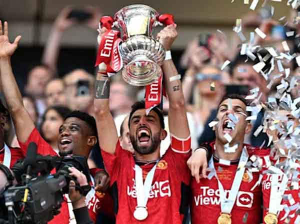 Vô địch FA Cup có được vào Champions League không?