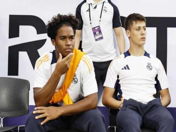 Tin chuyển nhượng: Sao trẻ Endrick có thể theo chân Ronaldo