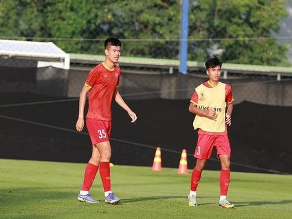 Tin U23 Việt Nam: Gọi trung vệ cao 1m95 của HAGL hội quân