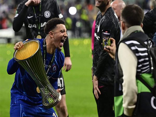 Tin CLB MU: Chelsea trả Sancho lại cho Man Utd