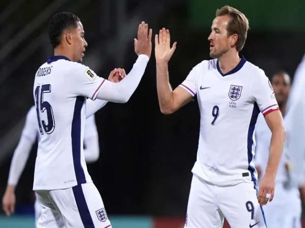 Bóng đá Anh: Harry Kane đi vào lịch sử tuyển Anh