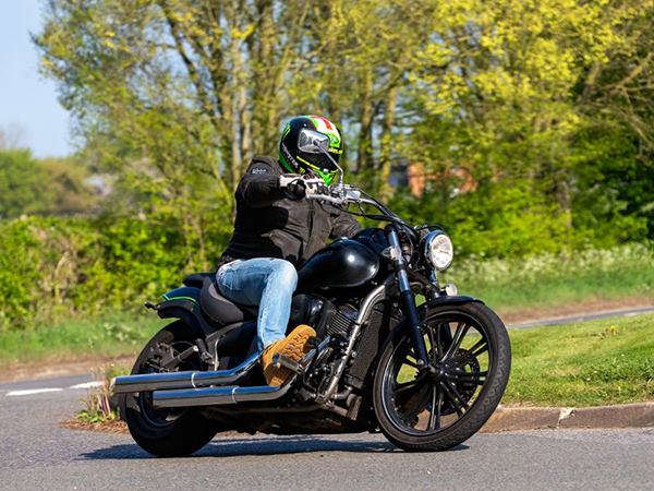 Nằm mơ thấy xe máy là điềm gì, dự báo tốt hay xấu?