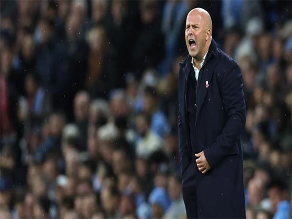 Tin Ngoại Hạng Anh: Arne Slot nổi điên khi thua Man City Tin Ngoại Hạng Anh: Arne Slot nổi điên khi thua Man City