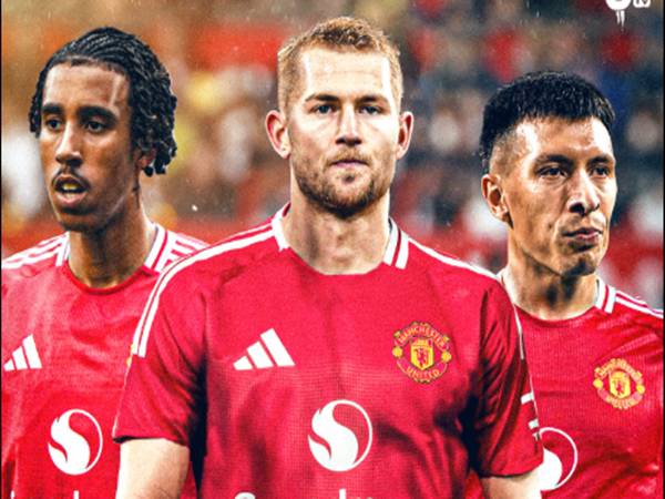 Các trung vệ MU hiện tại và huyền thoại của câu lạc bộ
