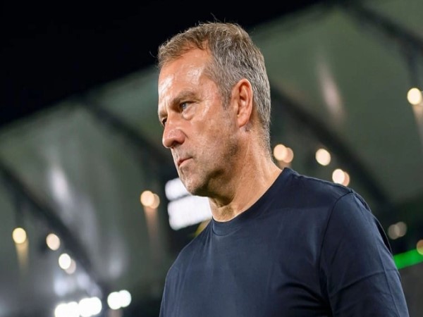 Raphinha biểu tượng của Barca thời Flick