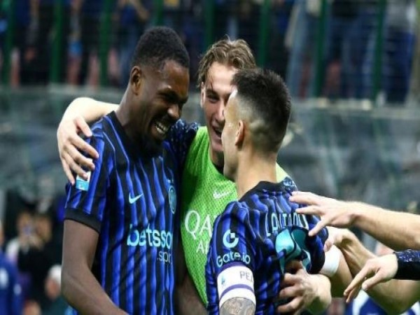 BĐ Ý: Inter Milan vùi dập Roma 5-2 bản lĩnh nhà vô địch BĐ Ý: Inter Milan vùi dập Roma 5-2 bản lĩnh nhà vô địch